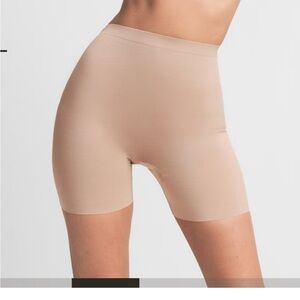 SKIMS Low Back Short Shapewear